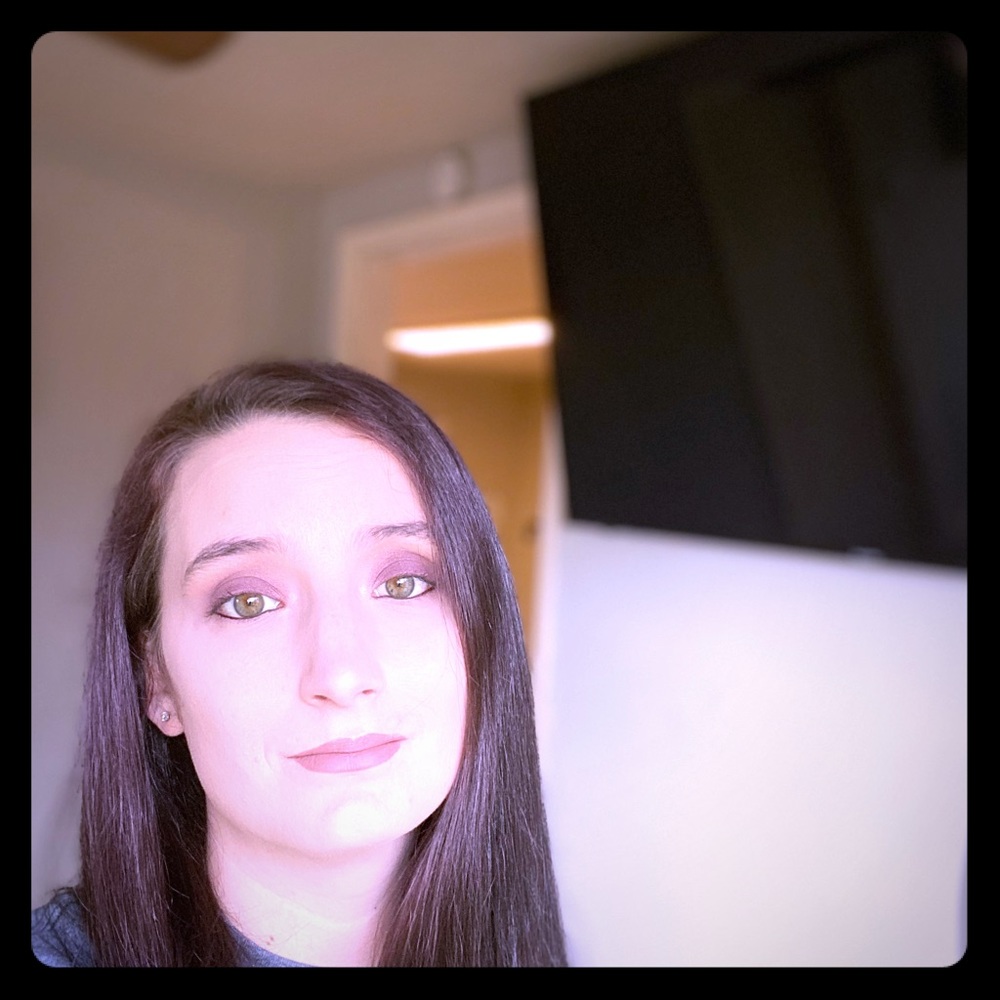 Meet your Posher, Stephanie
